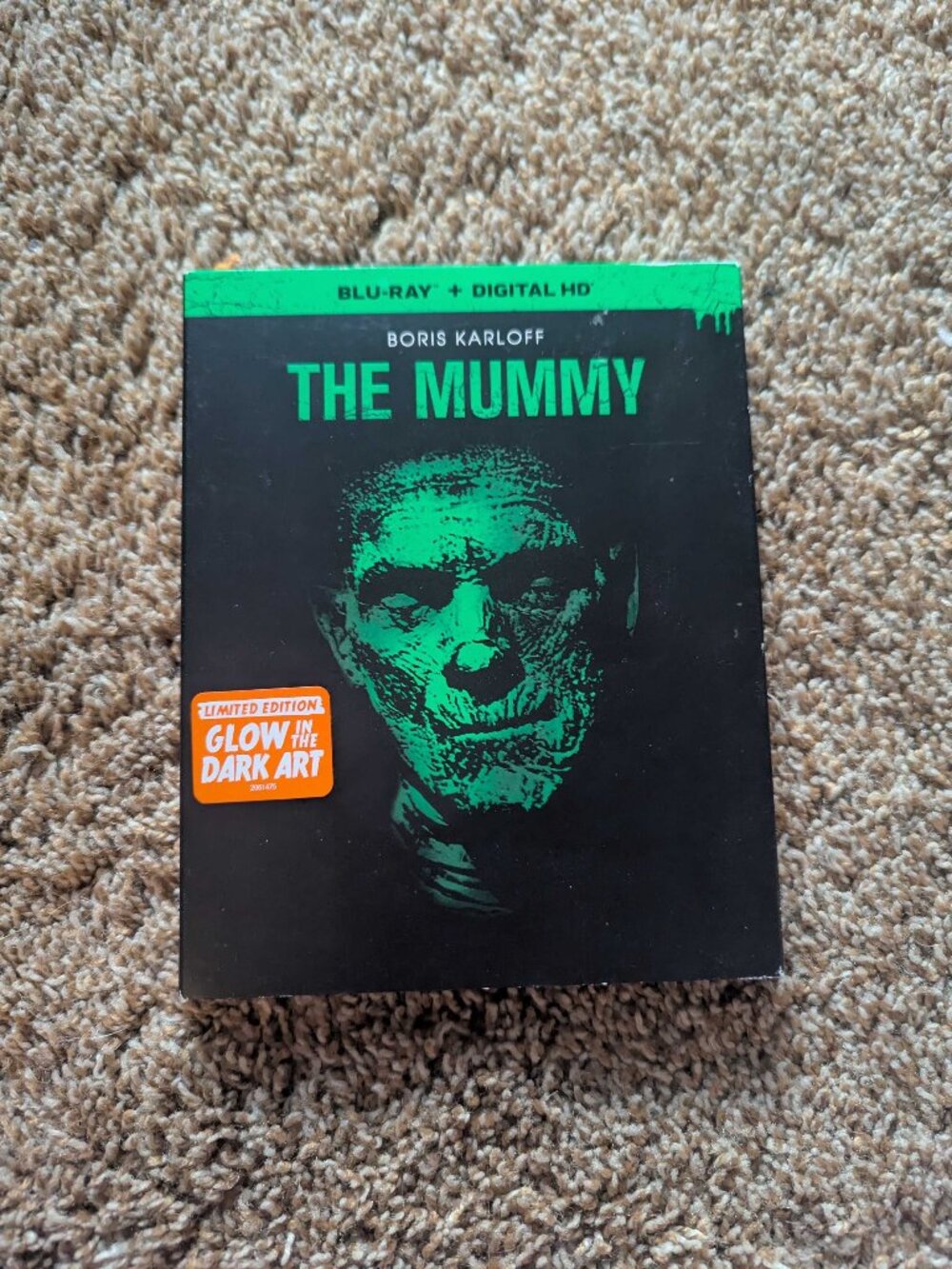 The Mummy (1932) Blu-Ray Limited Edition Glow In The Dark Art